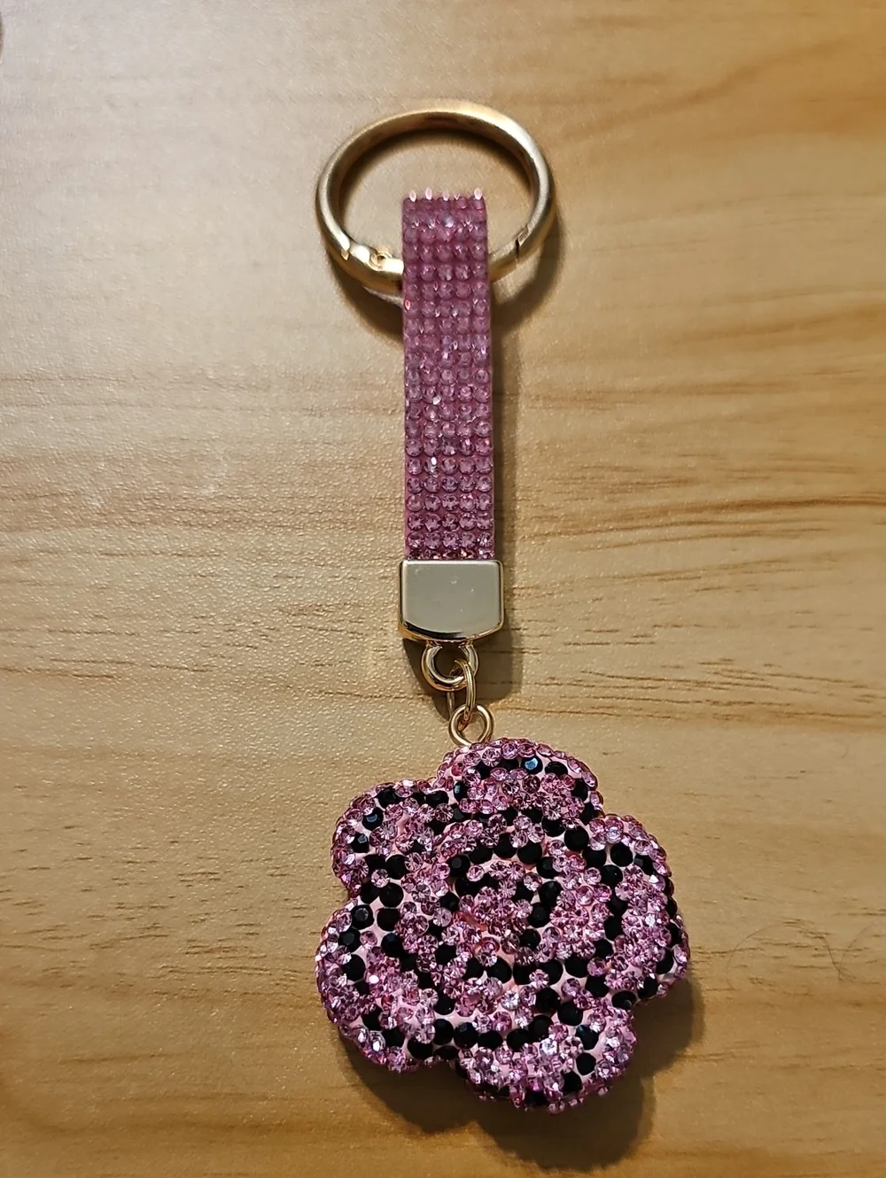Sassified Boutique Nwt Pink Crystal Flower Keychain Charm
